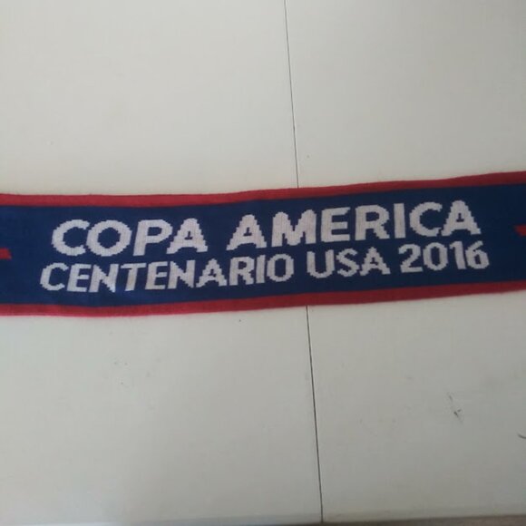 Copa America Centenario 2016 red, white, and blue scarf - Picture 3 of 13